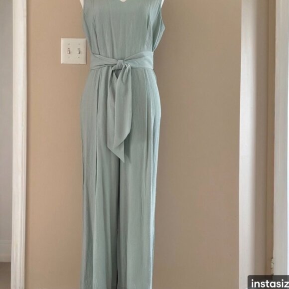 Calvin Klein | NWOT Light Green Gauze Cropped Jumpsuit Sz 8 - Picture 2 of 8